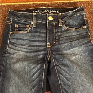 Dark American Eagle Outfitters skinny jeans 00